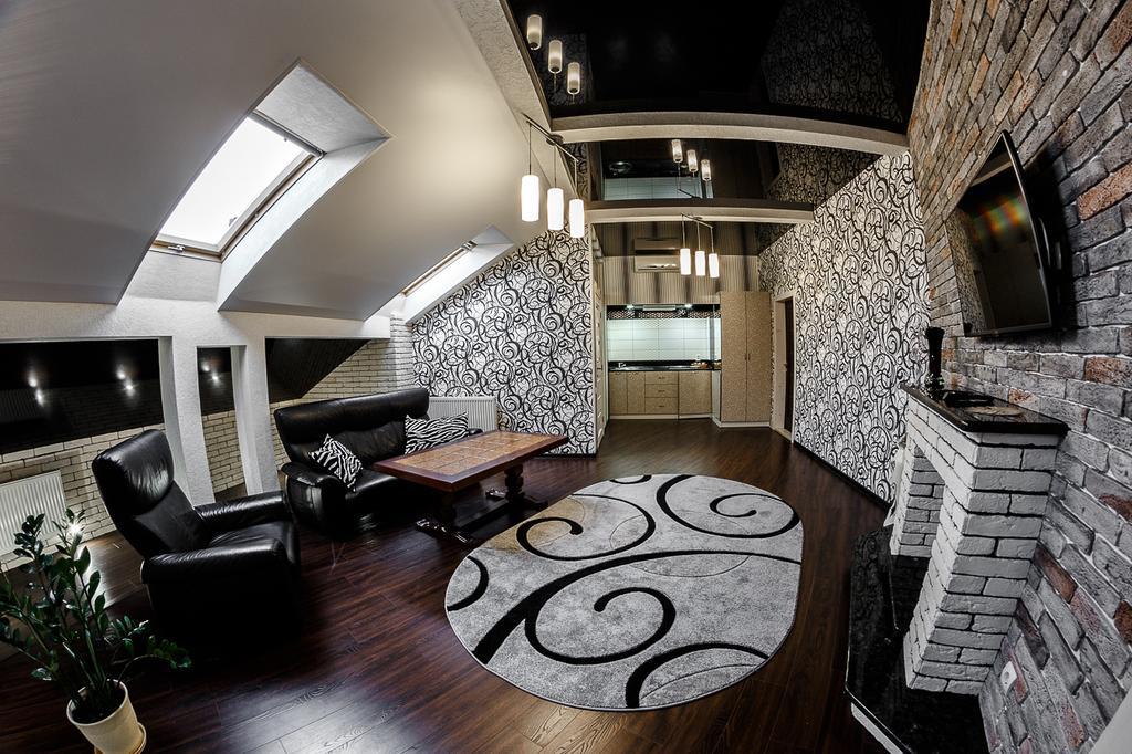 Diamond De Luxe Apartment Kolomiya Exterior photo