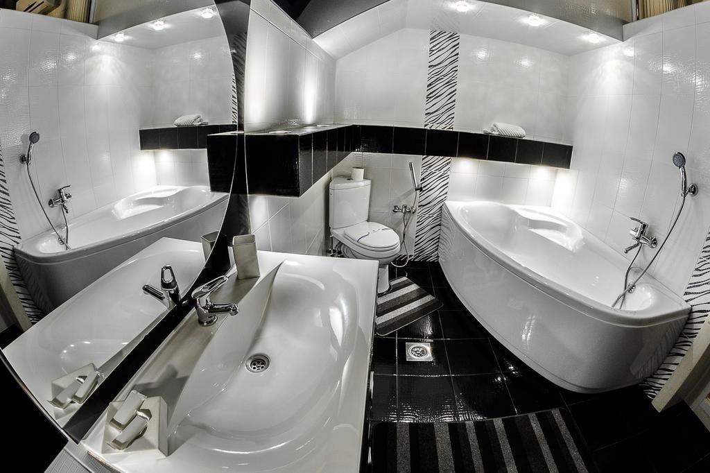 Diamond De Luxe Apartment Kolomiya Exterior photo