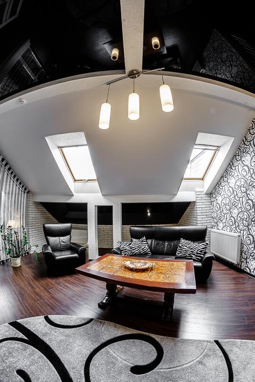 Diamond De Luxe Apartment Kolomiya Exterior photo