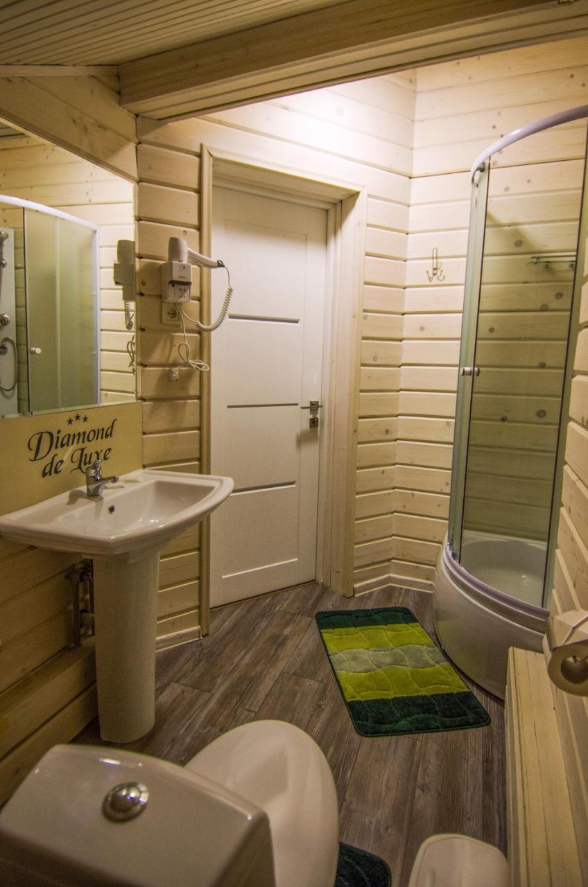 Diamond De Luxe Apartment Kolomiya Exterior photo
